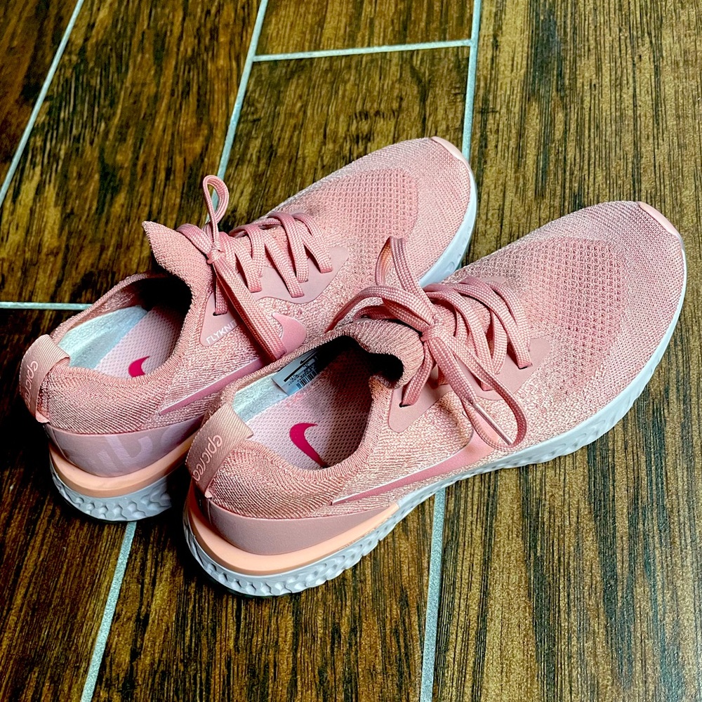 Nike Epic React Pink Size 7.5